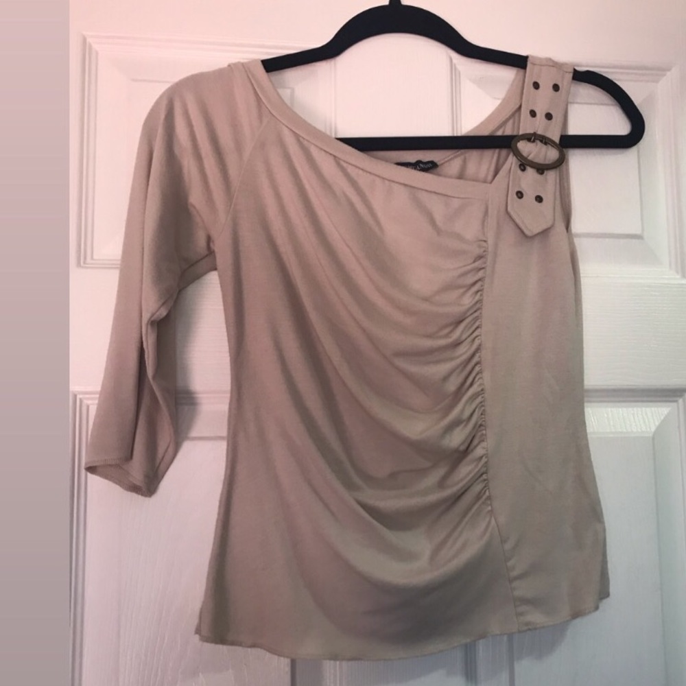 One side cold shoulder (Junior)